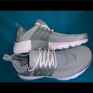 Women’s NIKE AIR PRESTO Sz 10